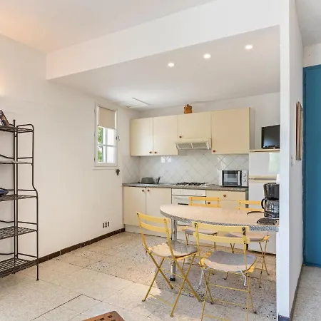 Apartmán Flat In A Beautiful Building With Pool Mèze