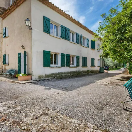Apartmán Flat In A Beautiful Building With Pool