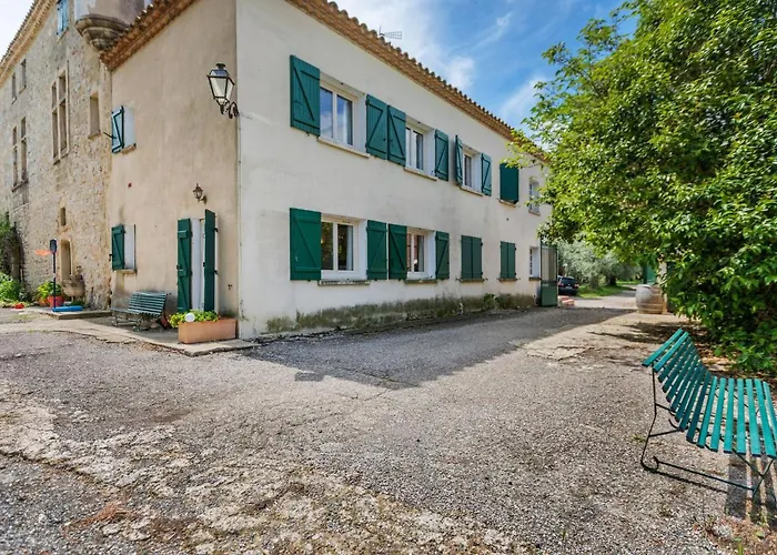 Apartmán Flat In A Beautiful Building With Pool